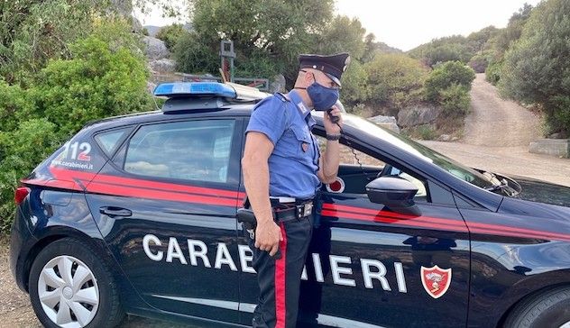Talana. Carabinieri trovano esplosivo e materiale per assemblare ordigni