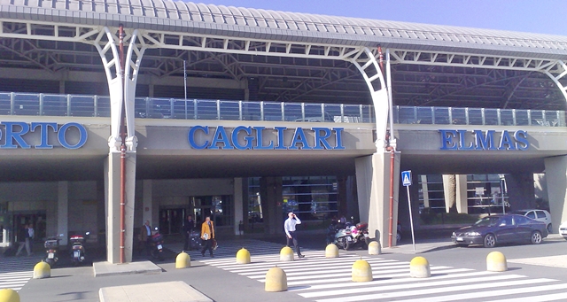 Turisti americani bloccati a Cagliari: hanno tutti abbandonato l'Isola