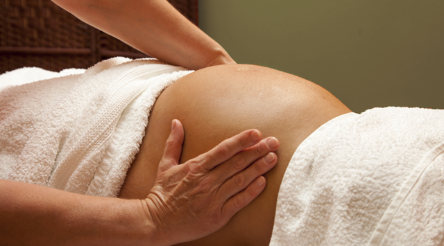La magia del parto nel massimo della sicurezza e naturalezza: massaggi  e musicoterapia al Policlinico