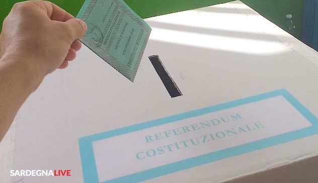 Un risultato netto: gli italiani hanno detto sì al taglio dei parlamentari