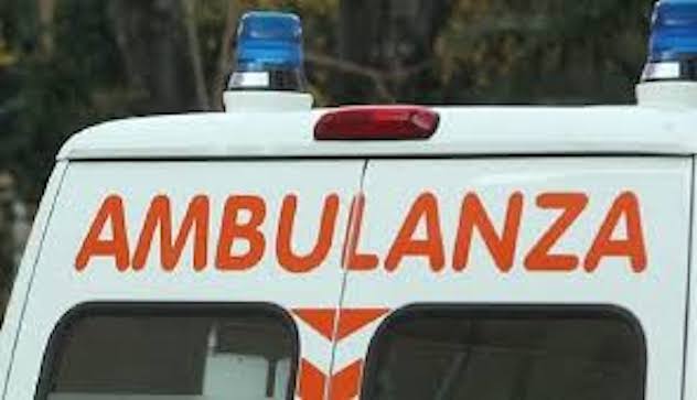 Bergamo: fugge da Pronto Soccorso con l’ambulanza, denunciata