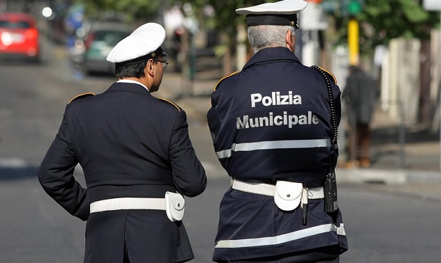 Genova. Polizia municipale soccorre 14enne, svenuta dopo aver bevuto superalcolici