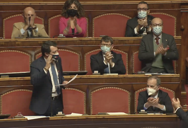 Fiducia. Salvini in Aula del Senato: “Un Governo di incapaci e fessi”