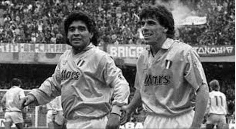 Zola parla di Maradona: “Senza la sua vicinanza sarei stato la metà del giocatore che sono diventato”