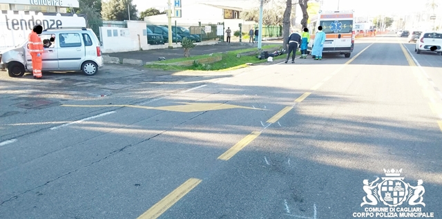 Auto contro moto, due incidenti in citta: feriti due centauri