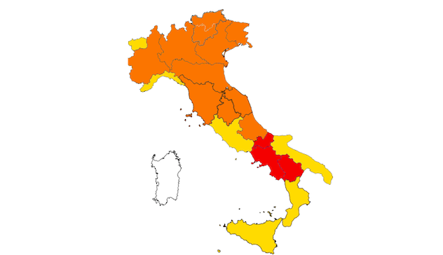 Covid. Italia divisa in due: verso la zona rossa per 12 regioni