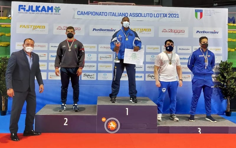 Campionati Italiani Assoluti di Lotta Libera 2021: successo per i gherradores Gigliotti di Nuoro