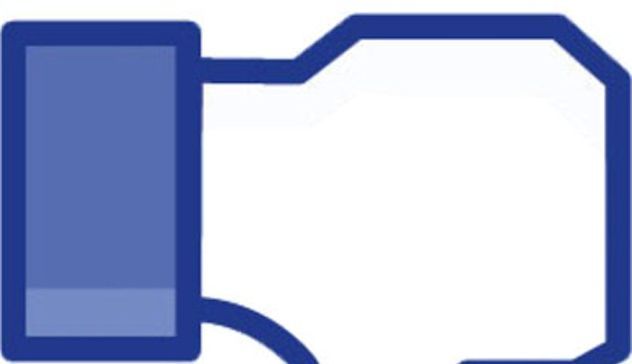 Facebook, in arrivo il tasto “Non mi piace” ma è rischio cyberbullismo