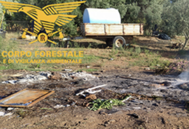 Operazione “fumo nero” nell'area vasta di Cagliari: bruciano e interrano rifiuti nei loro terreni