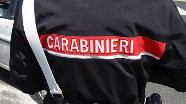 Picchia la moglie incinta, 37enne in caserma a Cagliari 