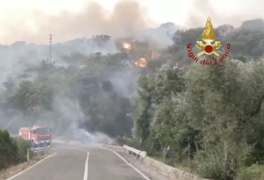 Incendi in Sardegna. Proseguono le operazioni di soccorso dei Vigili del fuoco. I dettagli