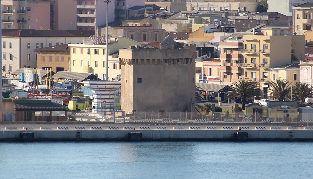 Cin e Gnv presentano offerte per la tratta Genova-Porto Torres 