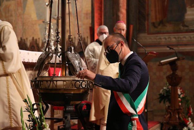 Il sindaco di Cagliari ha acceso la lampada votiva di San Francesco d'Assisi