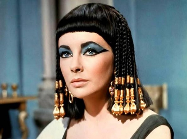 Pillole di Bellezza: i segreti di Cleopatra che devi assolutamente copiare