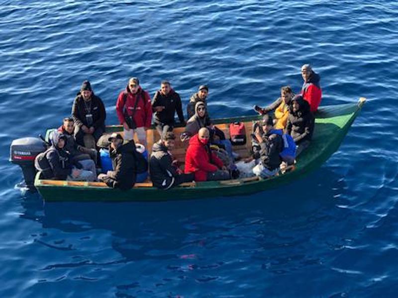 Primi sbarchi di migranti del 2022 in Sardegna, arrivati in 38 