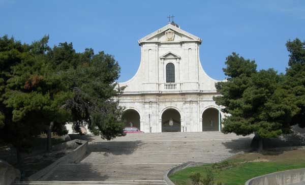 Raid vandalico nella Basilica di Bonaria, Cappellacci: 
