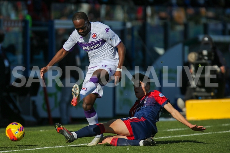 Cagliari-Fiorentina 1-1, rocambolesco pareggio alla Domus