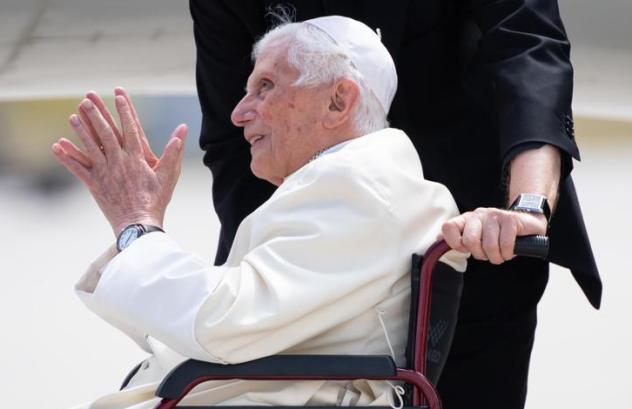Pedofilia, Ratzinger: “grandissima colpa se non si affrontano gli abusi”