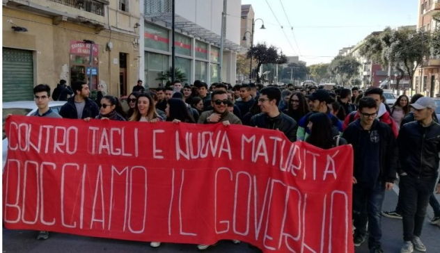 Maturità, studenti a Cagliari: 