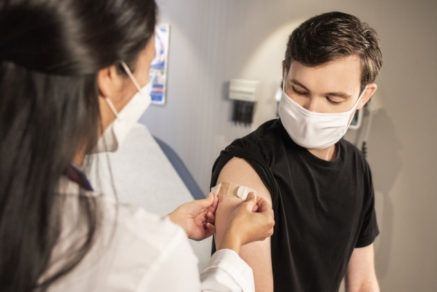 Vaccini, Aifa: “64% di reazioni 'emotive' fra gruppi con placebo” 