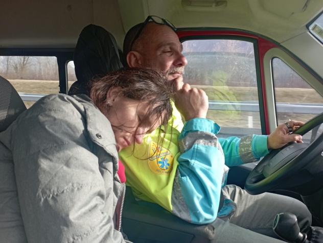 Dalla Sicilia all’Ucraina, seimila chilometri in auto per amore