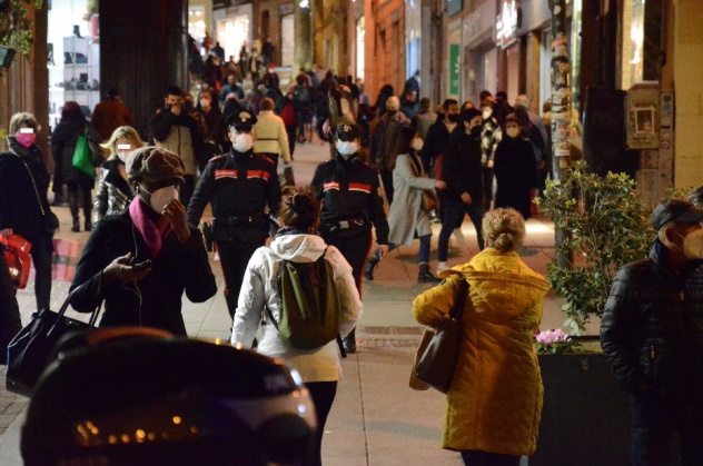 Cagliari: trovato in possesso di oggetti rubati, denunciato per ricettazione un 19enne 