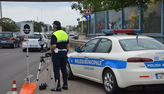 Cagliari. Luoghi e date degli autovelox  posizionati dalla Polizia Locale a Maggio 2022 