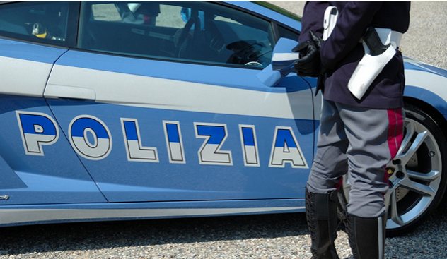 Cagliari. Picchiata a sangue in strada per un ragazzo conteso, 3 denunciate 