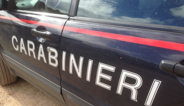 Ruba un'auto e tenta la fuga mettendo in pericolo altri automobilisti, arrestato a Cagliari 