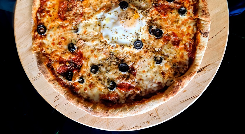 Pizzerie, la Lombardia scalza la Campania per numero di attività