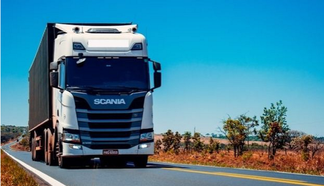 Caro carburanti: i camionisti chiedono un tetto massimo del prezzo del gasolio a 1,60 euro al litro