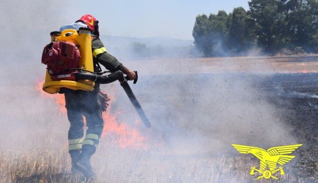 Incendi: 9 roghi in Sardegna nella giornata da bollino rosso 