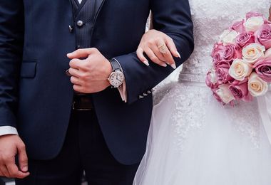 La Lega propone bonus matrimonio da 20mila euro, ma solo per chi si sposa in chiesa