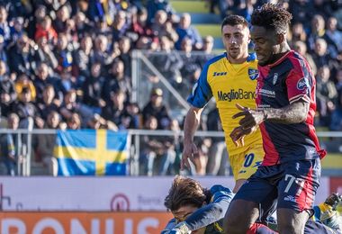 Frosinone-Cagliari 2-2, Lapadula salva Liverani all’ultimo minuto
