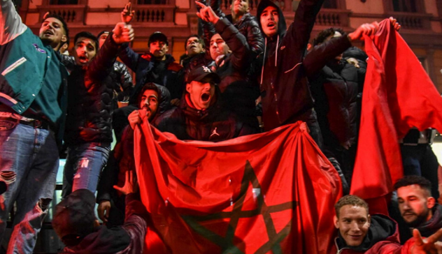 Accoltellato durante la festa per la vittoria del Marocco ai Mondiali: è grave