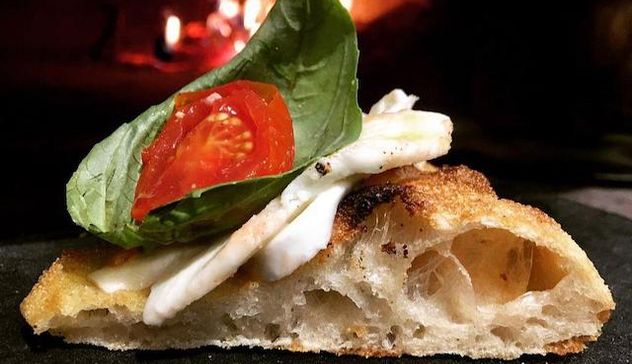 Pizza day: Alghero prima in Italia per le consegne a domicilio