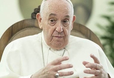 Il Papa: 'L'omosessualità è peccato ma non è un crimine'