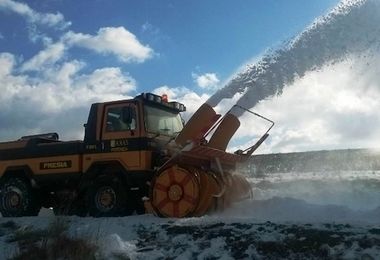 Un metro di neve sul Gennargentu, turbina libera le strade