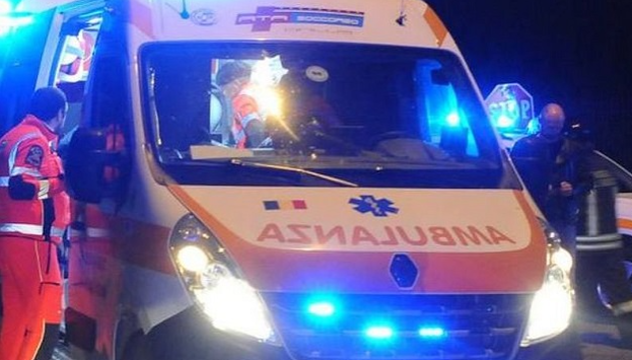 Picchiato e accoltellato a Cagliari: 42enne in ospedale 