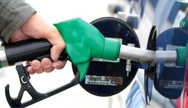 Stop alla vendita di auto a benzina e diesel dal 2035, via libera dell’Europarlamento