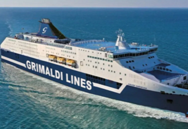 Nave per Cagliari ferma a Palermo per un presunto caso di  violenza sessuale a bordo