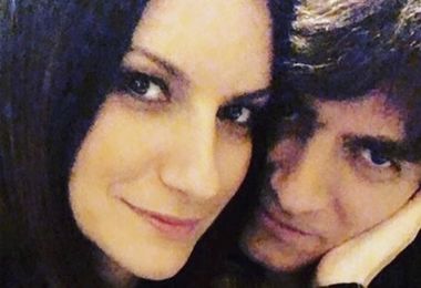Dopo 18 anni di fidanzamento Laura Pausini si sposa con Paolo Carta