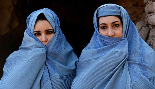Afghanistan: veto Talebani a donne che lavorano per Onu, mondo condanna