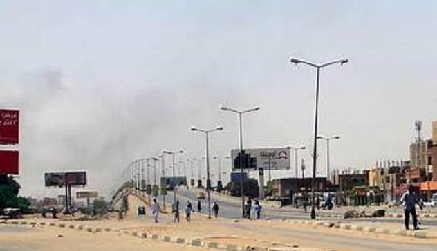 Sudan, scontri nella capitale: almeno 56 morti. L’Onu condanna le violenze