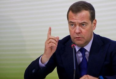Ucraina: Medvedev, 'Seul invia armi a Kiev? presto dovrà vedersela con armi russe'