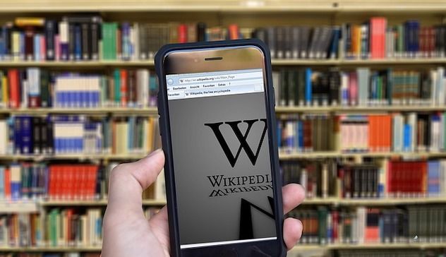 Russia sanziona Wikipedia per la settima volta