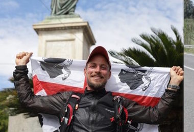 Mauro Abbate, 350 km di corsa attraverso la Sardegna per sensibilizzare sulla salute mentale