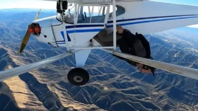 Youtuber fa schiantare il suo aereo in diretta negli Usa: rischia 20 anni di carcere