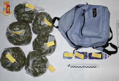 Blitz antidroga a Oristano: due arresti e 4 chili di marijuana sequestrati