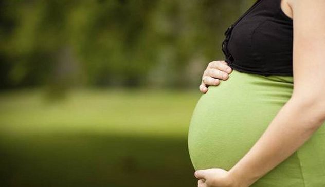 Australia, 30enne rimane incinta dopo che la madre le dona l'utero